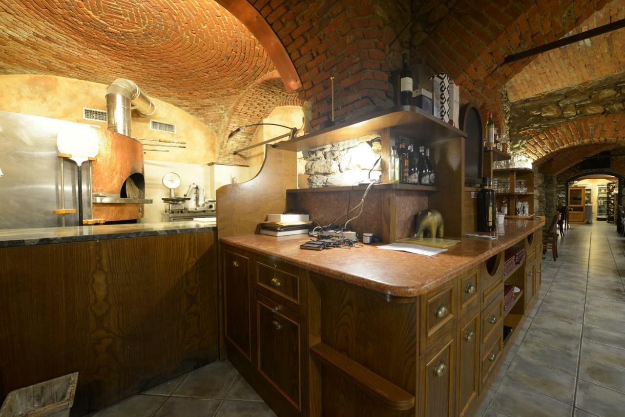 Appartamenti Medioevo Варезе Экстерьер фото